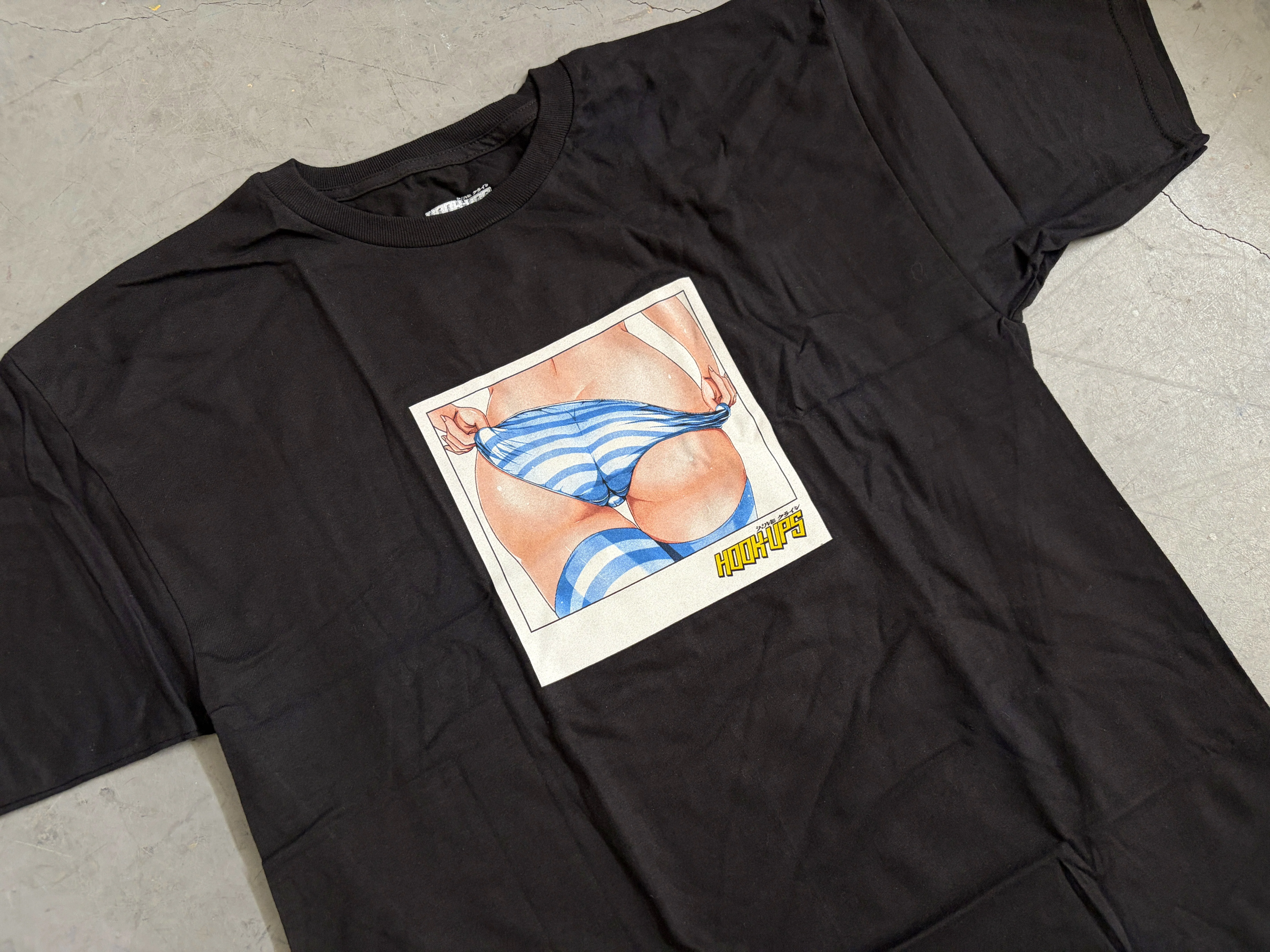 ASSisstant Akiko - BLACK T-SHIRT - NEW OLD STOCK FROM 2014 - Image 2